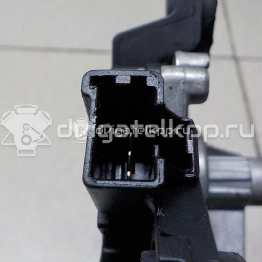 Фото Моторчик стеклоочистителя задний  1689913 для volvo V50