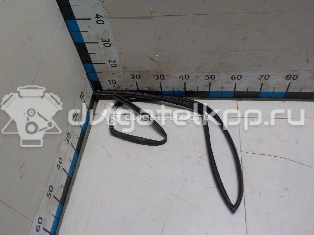 Фото Уплотнитель стекла двери  mr526475 для mitsubishi Lancer (CS/Classic) {forloop.counter}}