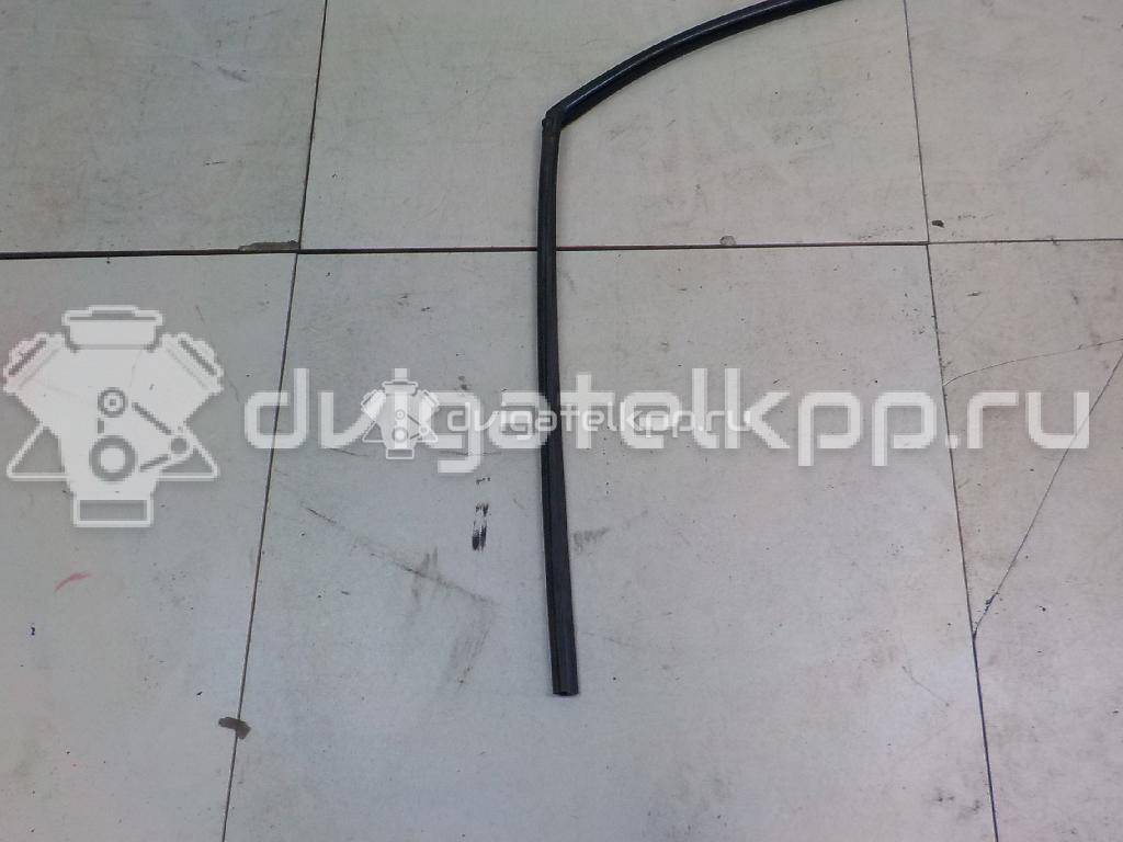 Фото Уплотнитель стекла двери  mr526475 для mitsubishi Lancer (CS/Classic) {forloop.counter}}