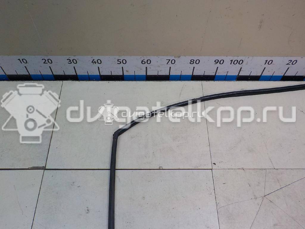 Фото Уплотнитель стекла двери  mr526475 для mitsubishi Lancer (CS/Classic) {forloop.counter}}