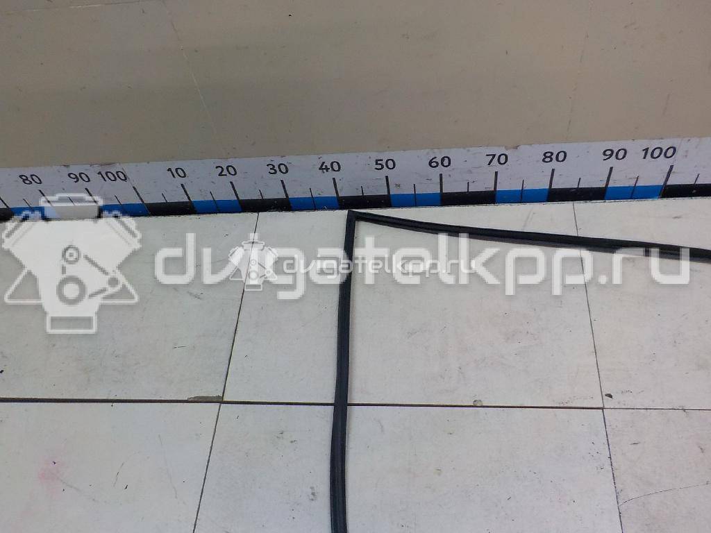 Фото Уплотнитель стекла двери  mr526475 для mitsubishi Lancer (CS/Classic) {forloop.counter}}