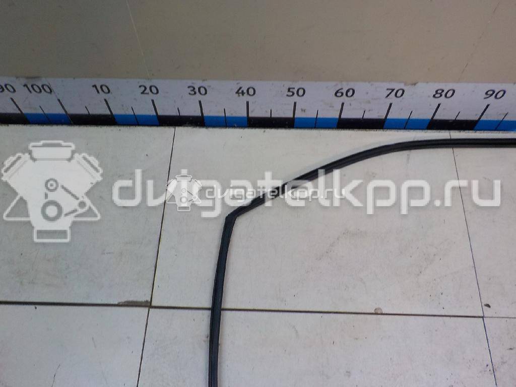 Фото Уплотнитель стекла двери  mr526476 для mitsubishi Lancer (CS/Classic) {forloop.counter}}