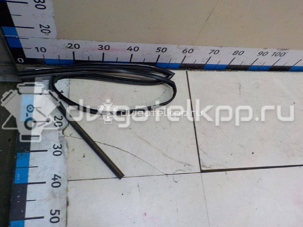 Фото Уплотнитель стекла двери  mr526476 для mitsubishi Lancer (CS/Classic) {forloop.counter}}