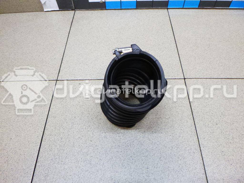 Фото Патрубок воздушного фильтра  1684286 для Ford Focus / C-Max {forloop.counter}}