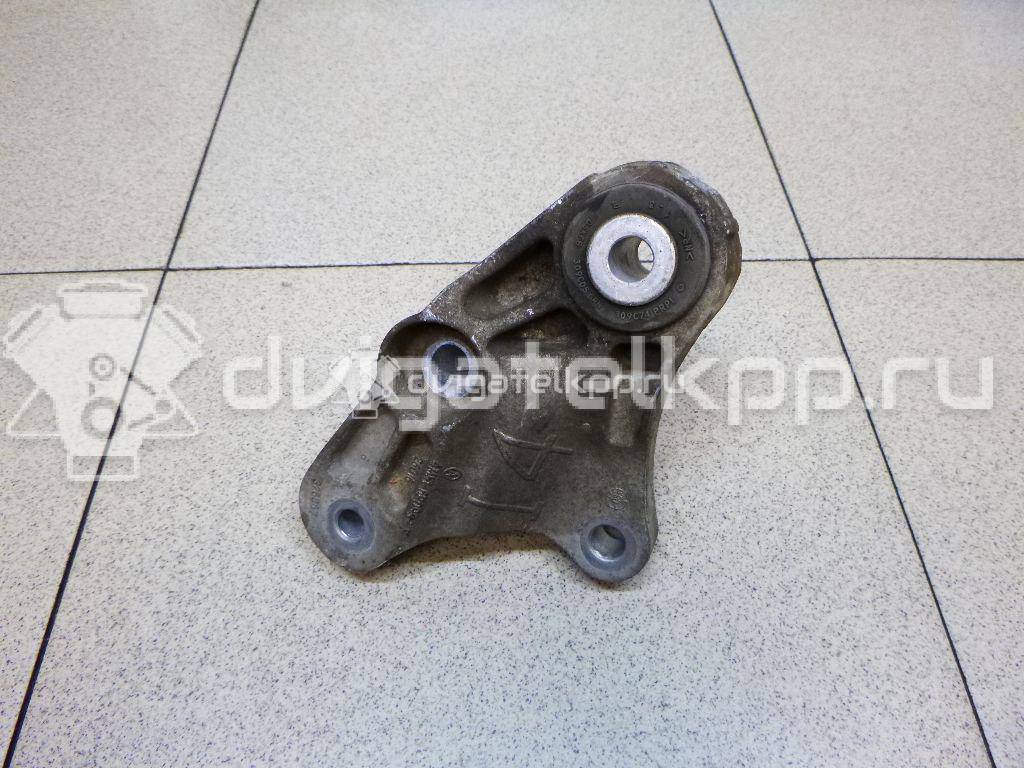 Фото Кронштейн опоры КПП  1322569 для Ford Focus / C-Max {forloop.counter}}