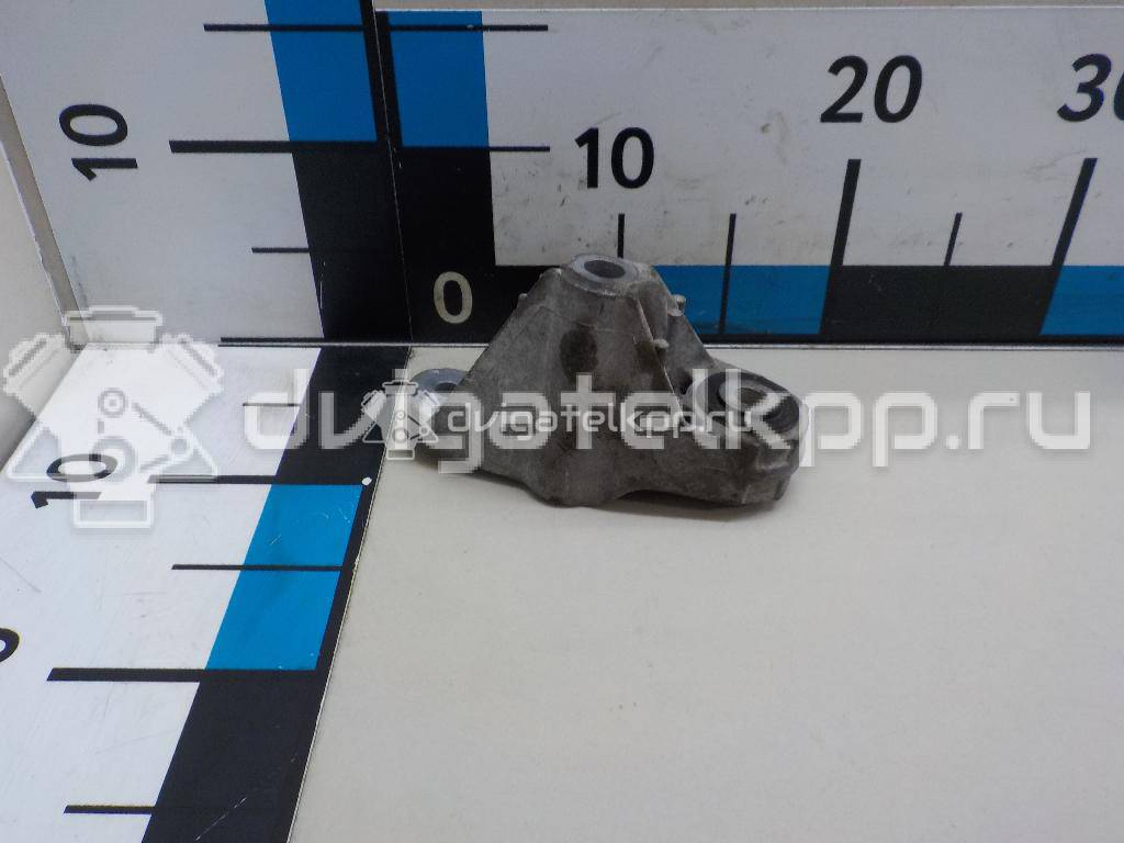 Фото Кронштейн опоры КПП  1322569 для Ford Focus / C-Max {forloop.counter}}