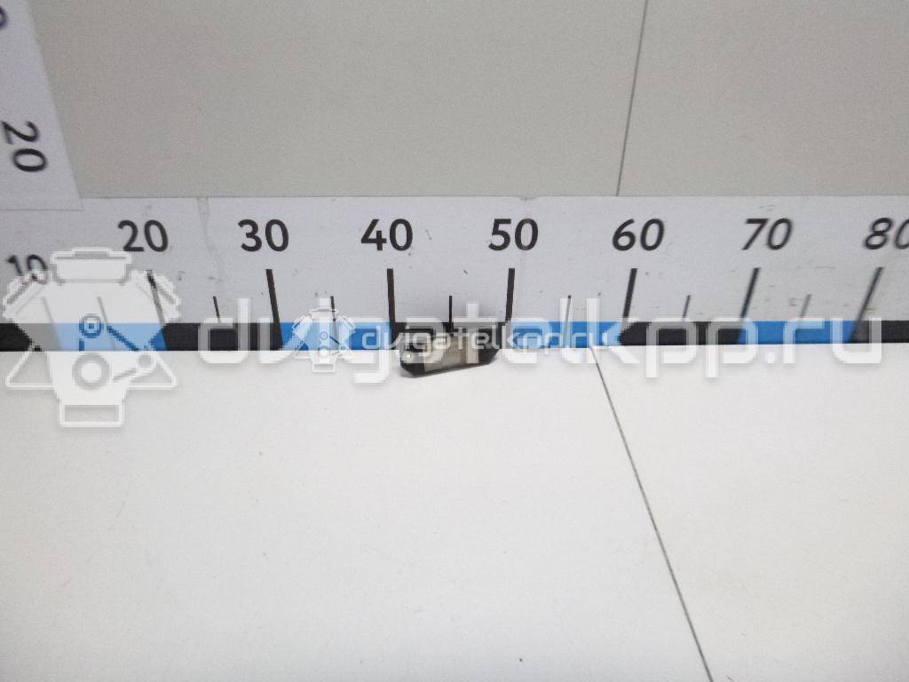 Фото Фонарь подсветки номера  4502331 для Ford Focus / C-Max {forloop.counter}}