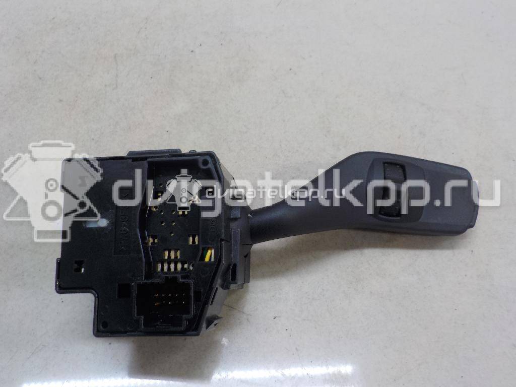 Фото Переключатель поворотов подрулевой  1362588 для Ford Focus {forloop.counter}}
