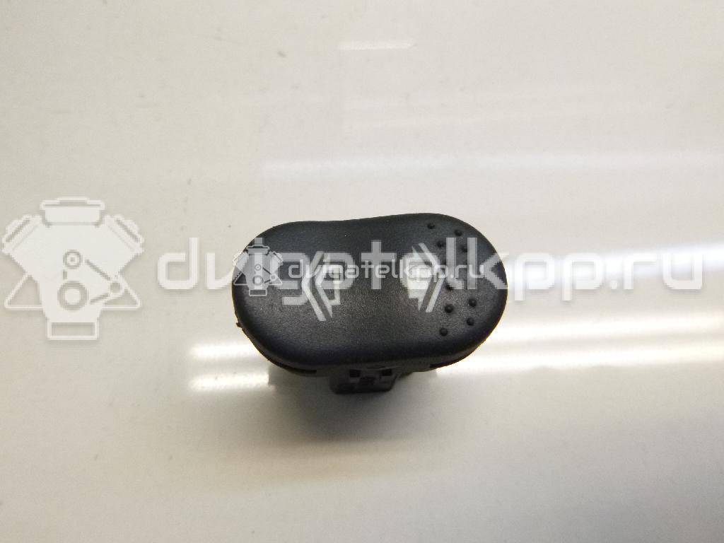 Фото Кнопка стеклоподъемника  1324939 для Ford Focus {forloop.counter}}