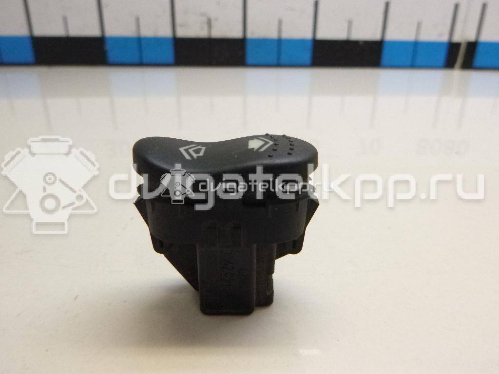 Фото Кнопка стеклоподъемника  1324939 для Ford Focus {forloop.counter}}