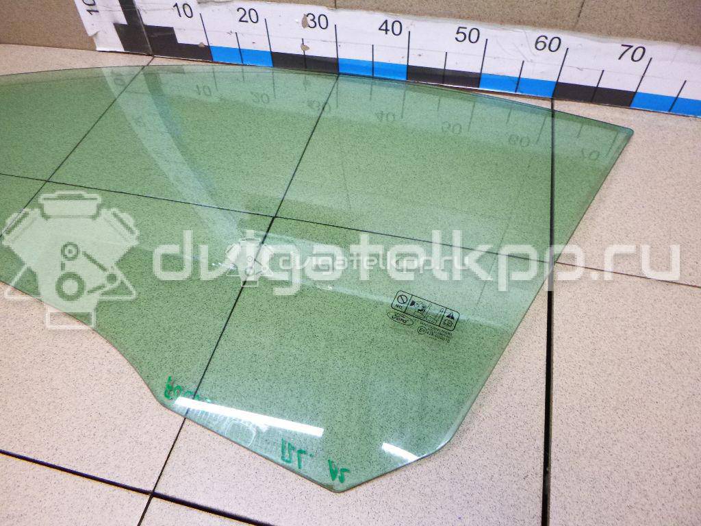 Фото Стекло двери передней левой  1342624 для Ford Focus {forloop.counter}}