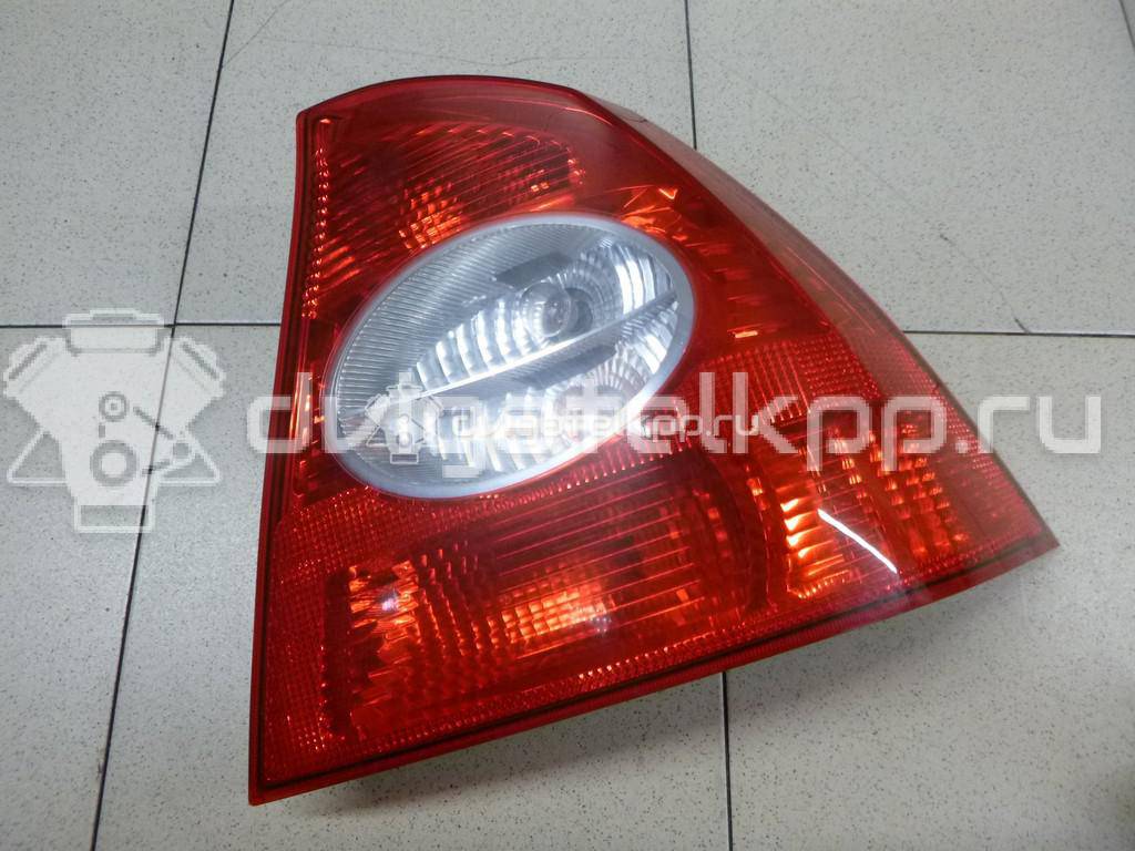 Фото Фонарь задний правый  1333832 для Ford Focus {forloop.counter}}