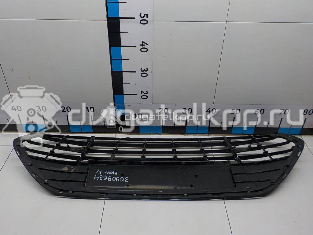 Фото Решетка в бампер центральная  1724261 для Ford Mondeo {forloop.counter}}
