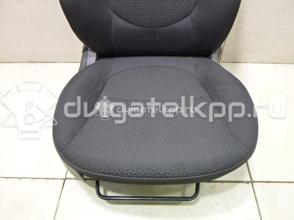 Фото Сиденье переднее правое  884004Y010CEY для kia RIO {forloop.counter}}
