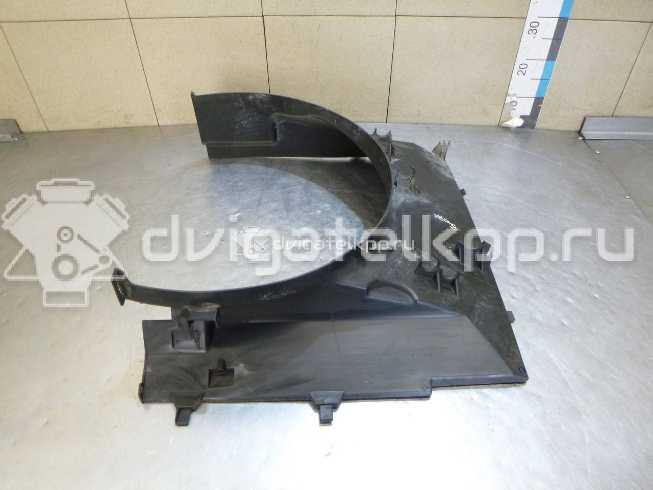 Фото Диффузор вентилятора  PGK500096 для land rover Discovery III {forloop.counter}}
