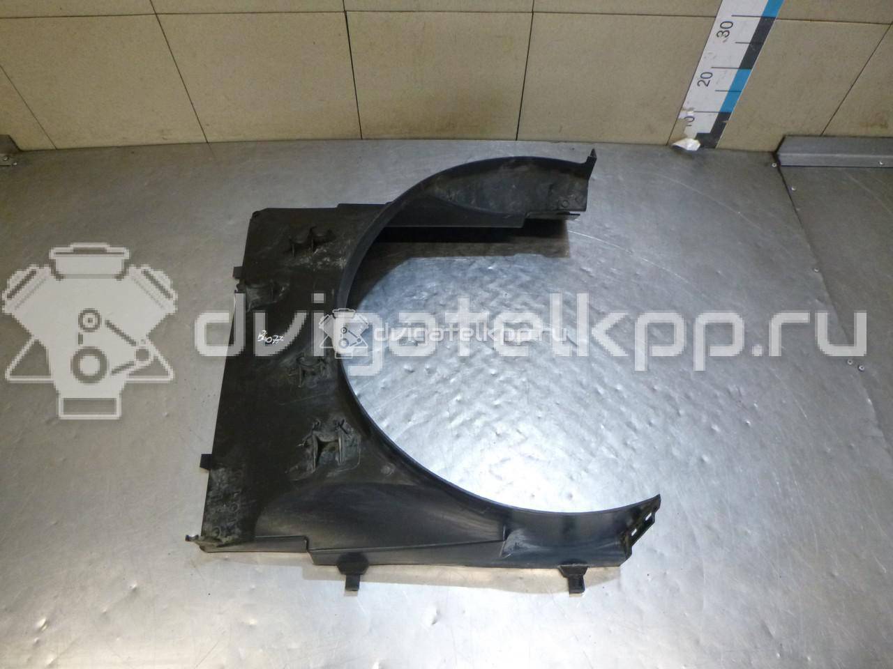 Фото Диффузор вентилятора  PGK500096 для land rover Discovery III {forloop.counter}}