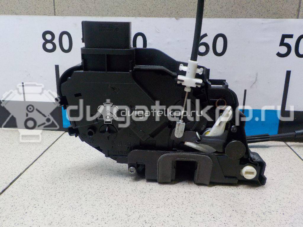 Фото Замок двери задней правой  LR011302 для Land Rover Freelander / Range Rover / Discovery {forloop.counter}}