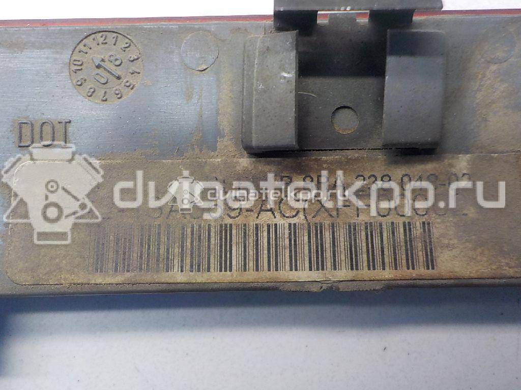 Фото Отражатель в бампер задний правый  LR006348 для Land Rover Freelander / Range Rover {forloop.counter}}