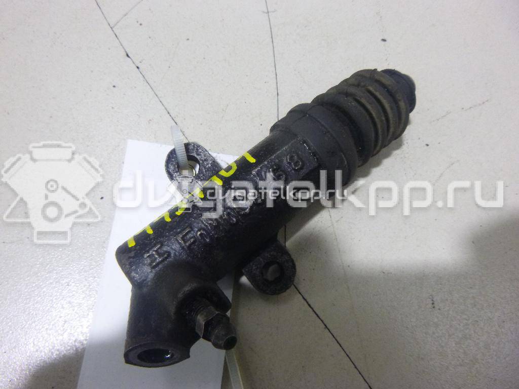 Фото Цилиндр сцепления рабочий  UR5841920A для Mazda Bt-50 Cd, Un / Bt-50 {forloop.counter}}