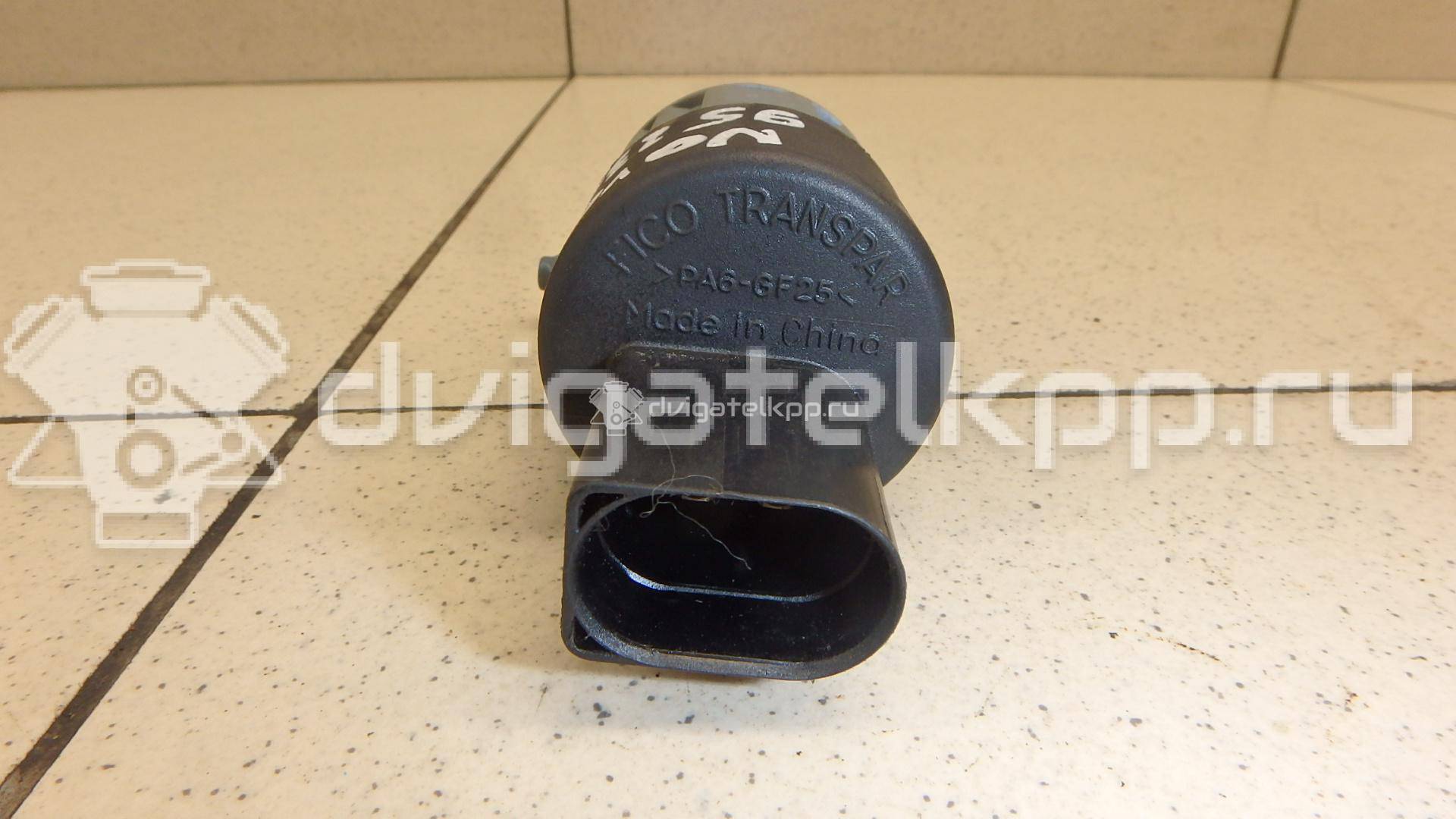 Фото Насос омывателя фар  28920JD00A для Nissan Qashqai / Np300 / Pathfinder {forloop.counter}}