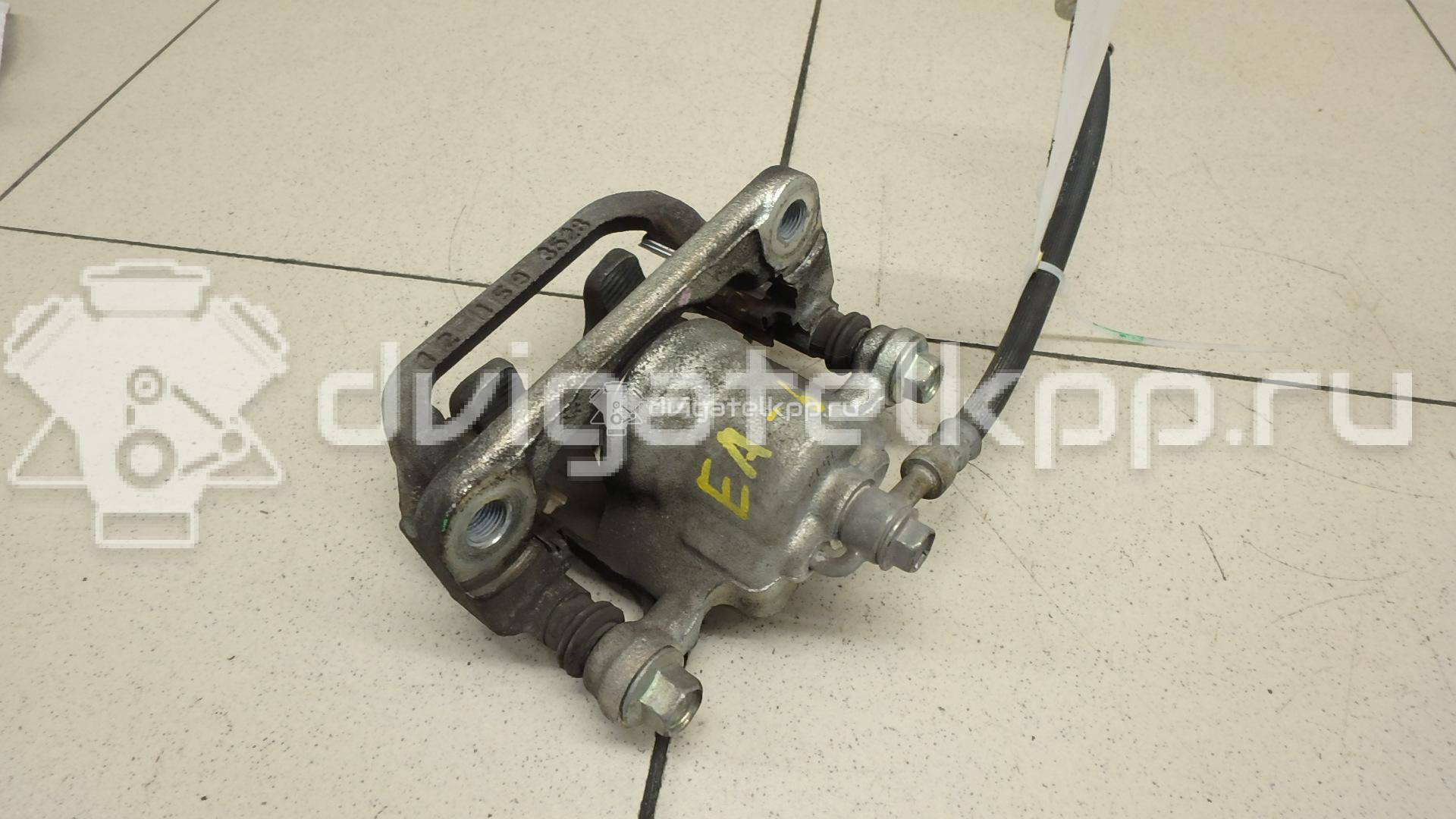 Фото Суппорт тормозной задний левый  440111KD0A для Nissan Tiida / Qashqai / Cube Z12 / Juke F15 / Pulsar C13 {forloop.counter}}