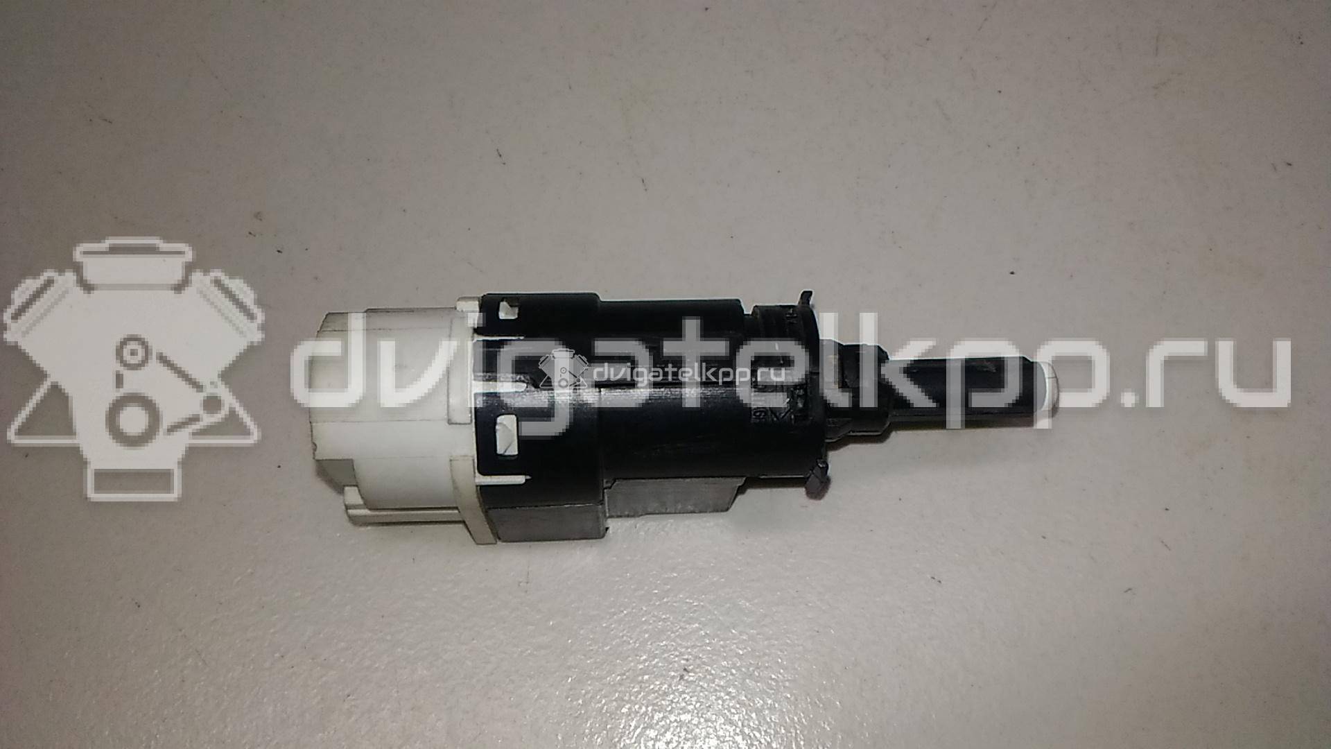 Фото Датчик включения стопсигнала  253206170R для nissan Almera (G15) {forloop.counter}}