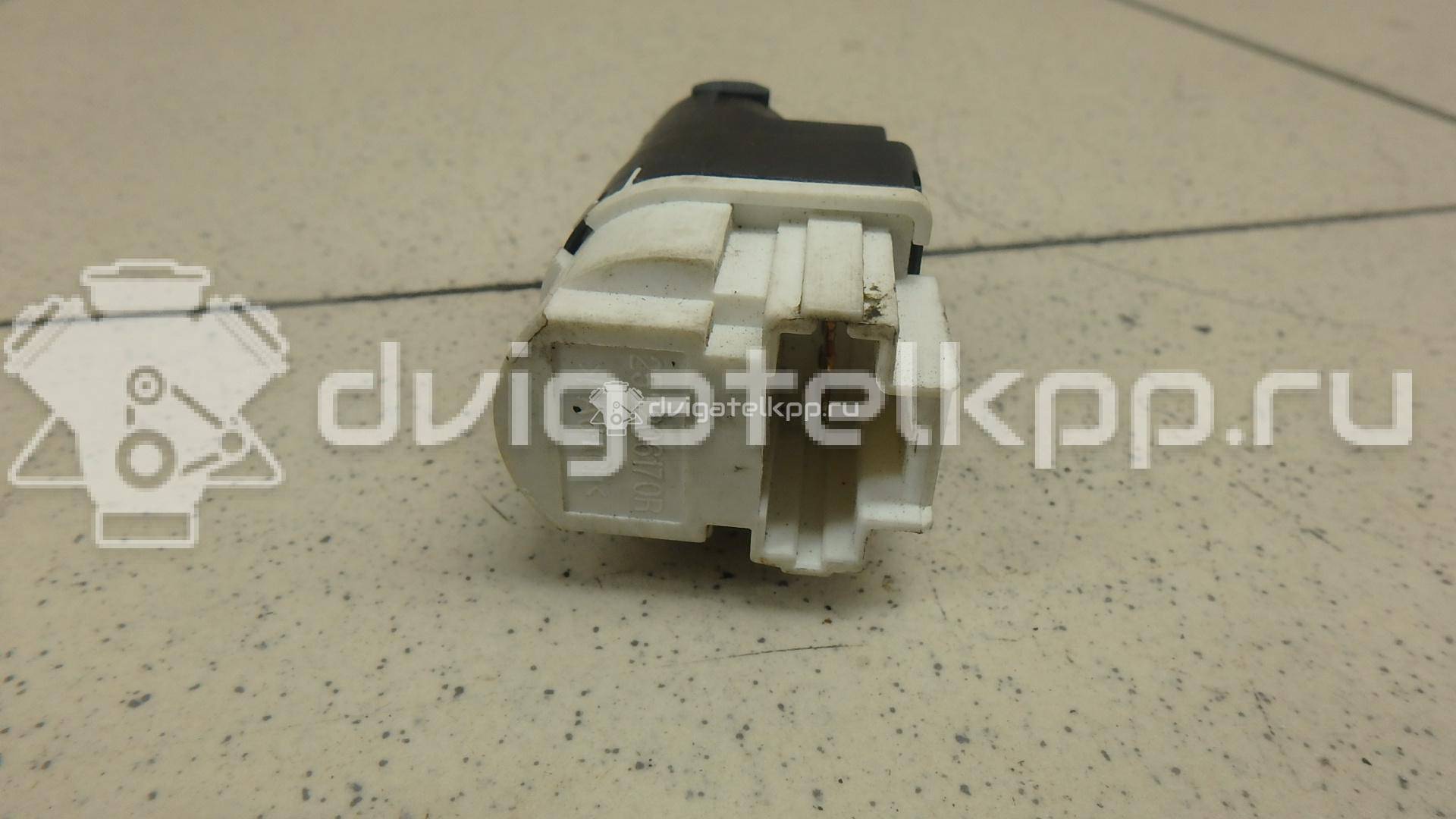 Фото Датчик включения стопсигнала  253206170R для nissan Almera (G15) {forloop.counter}}
