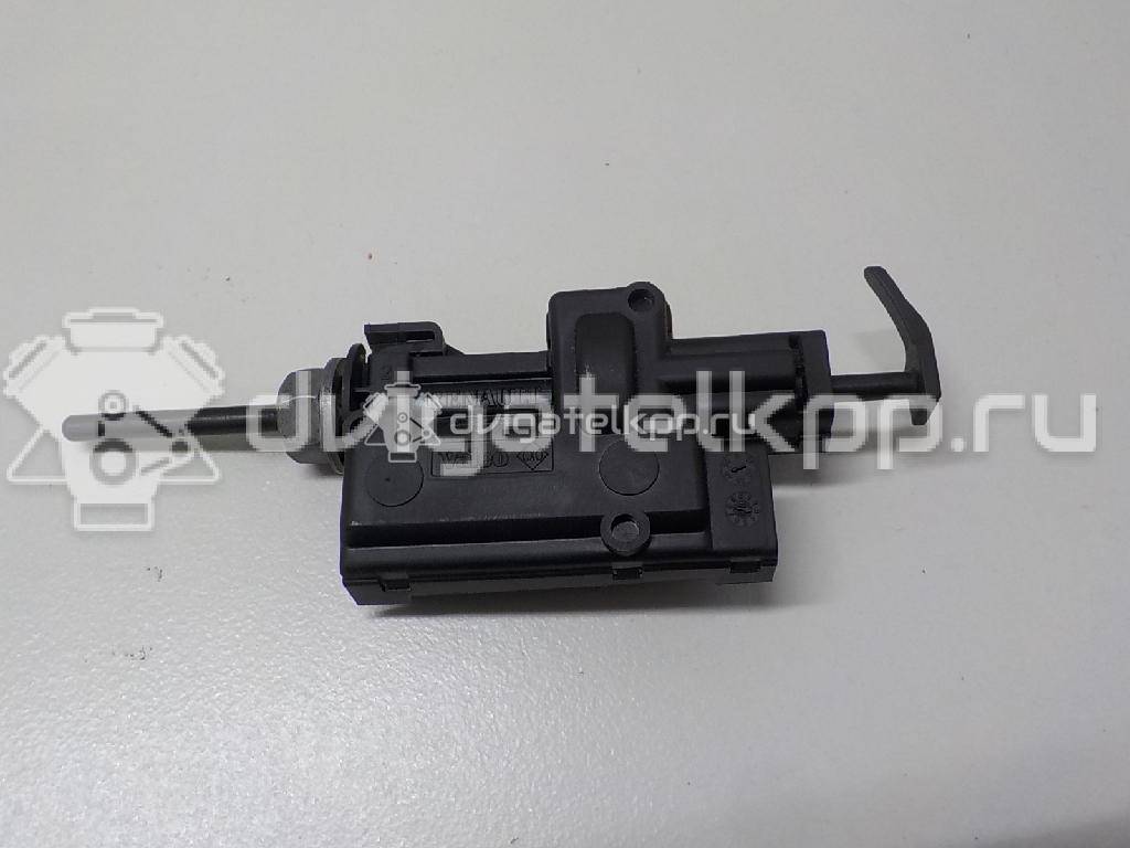 Фото Активатор замка крышки бензобака  8200305732 для Renault Megane / Clio / Laguna / Espace / Grand {forloop.counter}}