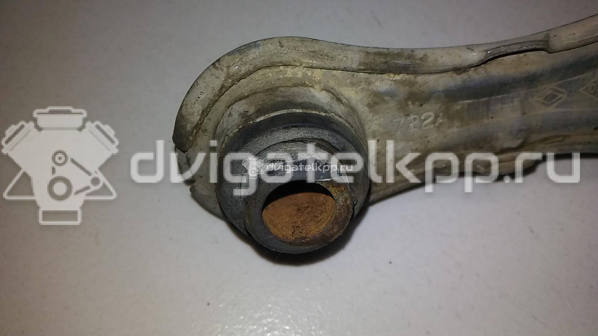 Фото Опора КПП задняя  112381035R для Renault Logan / Captur J5 / Clio / Zoe Bfm {forloop.counter}}