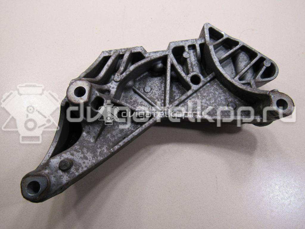 Фото Кронштейн двигателя правый  06J199207P для seat Altea {forloop.counter}}