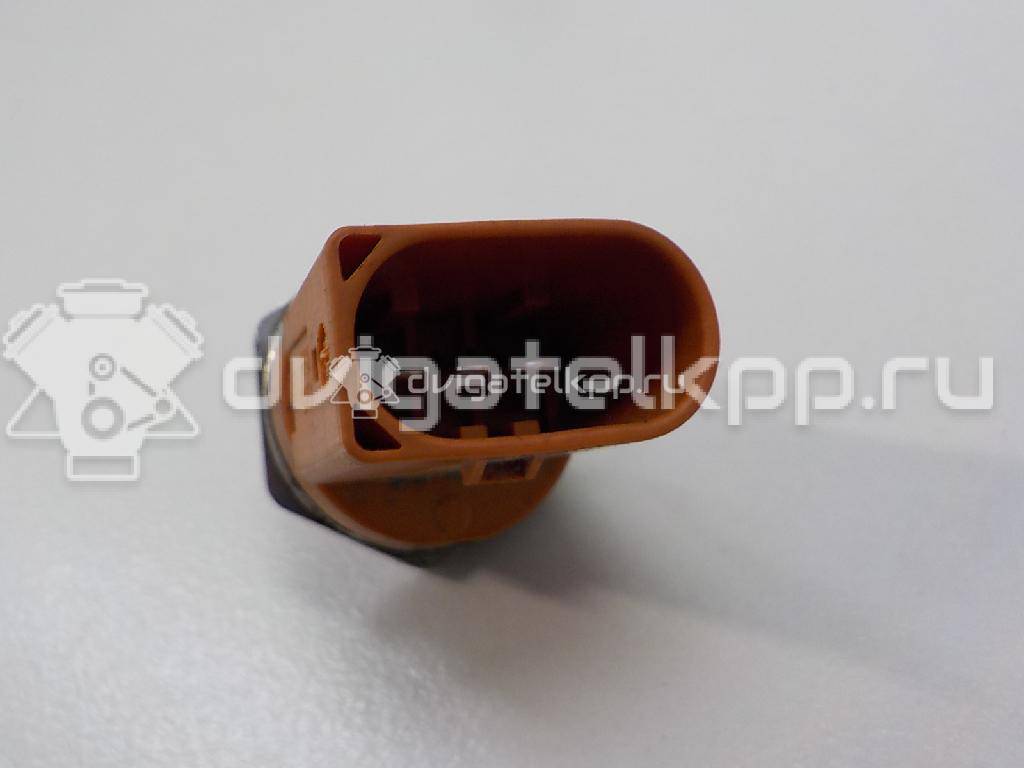 Фото Датчик давления топлива  06J906051D для Seat Ibiza / Leon / Toledo / Alhambra / Altea {forloop.counter}}