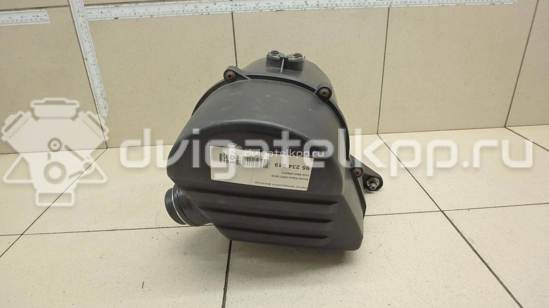 Фото Корпус воздушного фильтра  6r0129607c для Seat Ibiza / Toledo {forloop.counter}}