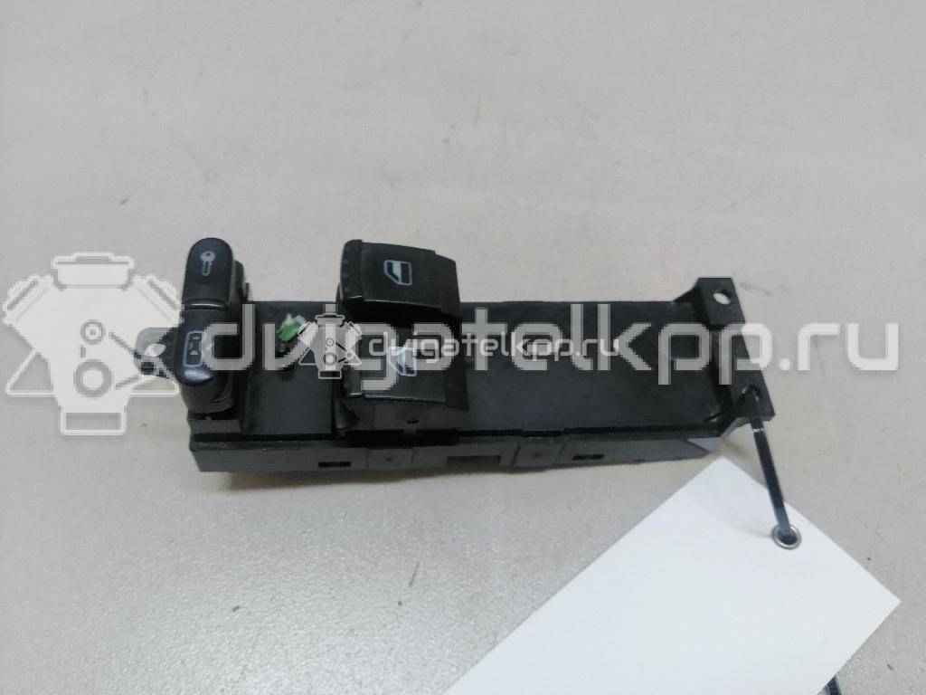 Фото Блок управления стеклоподъемниками  1J3959857A для Skoda Fabia / Octavia {forloop.counter}}