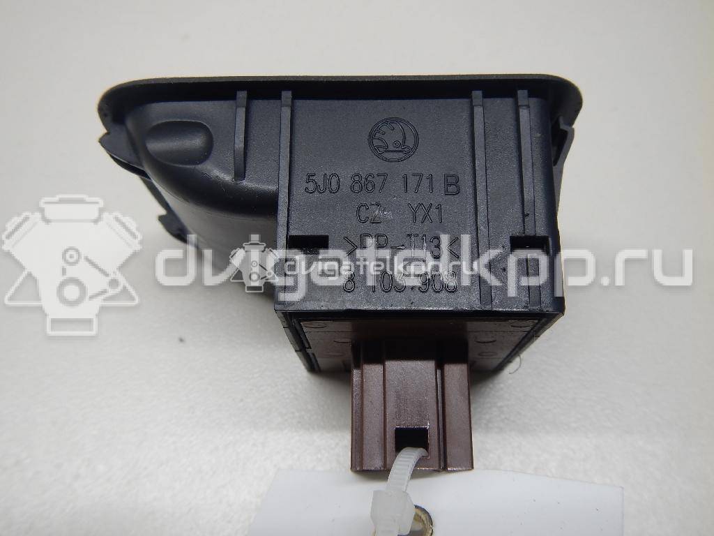 Фото Блок управления стеклоподъемниками  1Z0959858REH для Skoda Roomster 5J / Octaviaii 1Z3 / Yeti 5L / Fabia / Octavia {forloop.counter}}