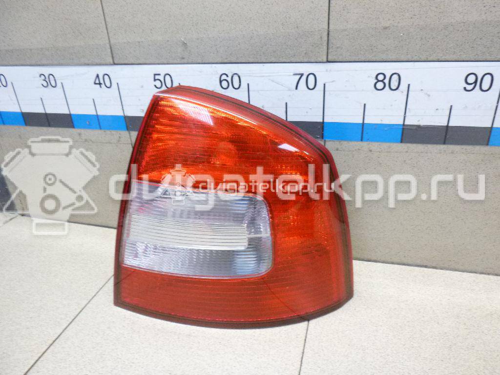 Фото Фонарь задний правый  1Z5945112B для Skoda Octaviaii 1Z3 {forloop.counter}}