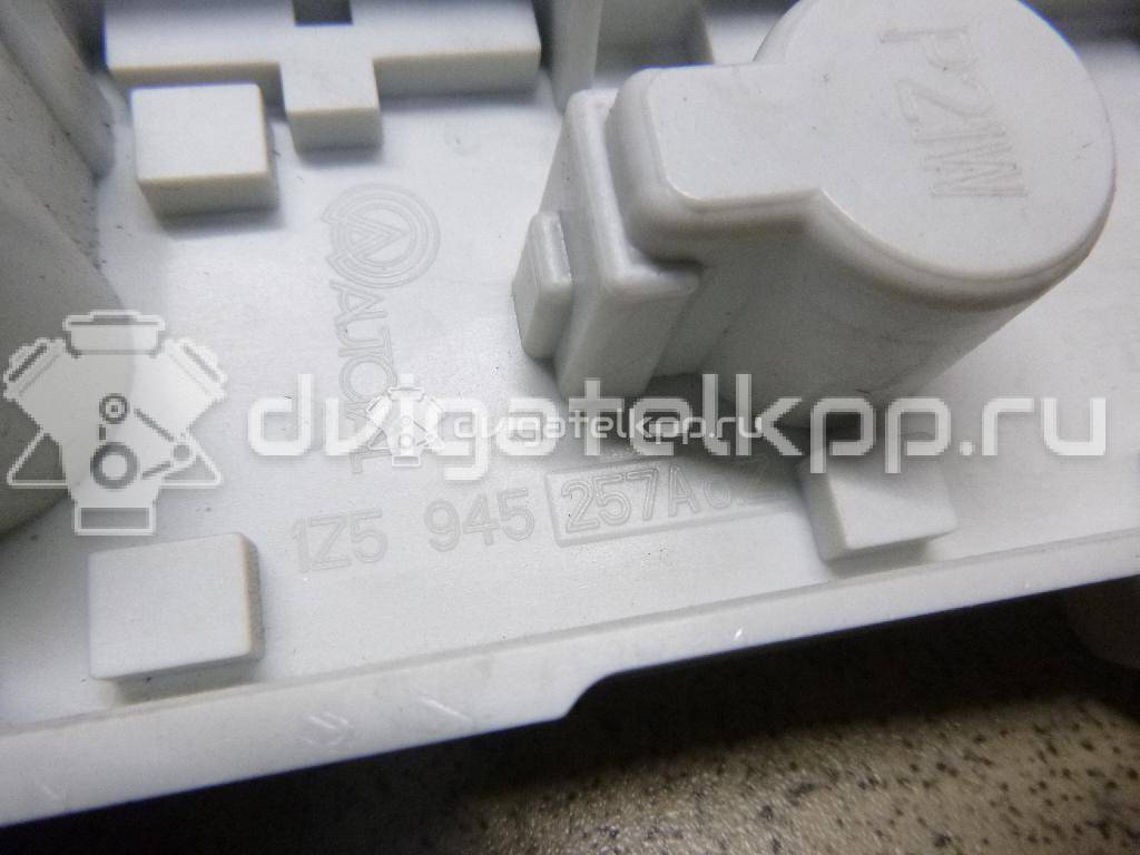Фото Плата заднего фонаря левого  1Z5945257A для Skoda Octavia / Octaviaii 1Z3 {forloop.counter}}