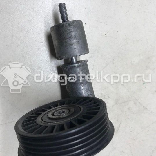 Фото Ролик руч.ремня с кронштейном  038145283A для Skoda Octavia / Superb