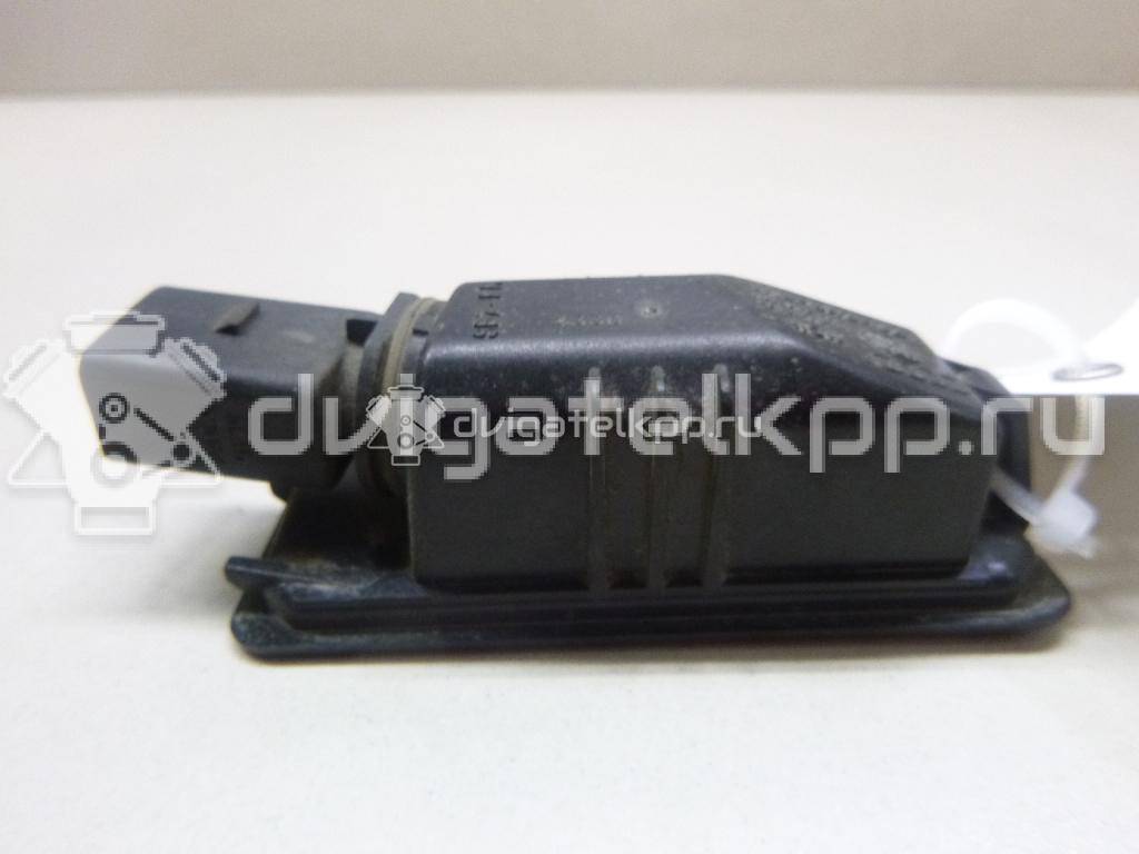 Фото Фонарь подсветки номера  1K8943021 для Volkswagen Scirocco / Polo / Touran / Amarok S1B / New Beetle {forloop.counter}}