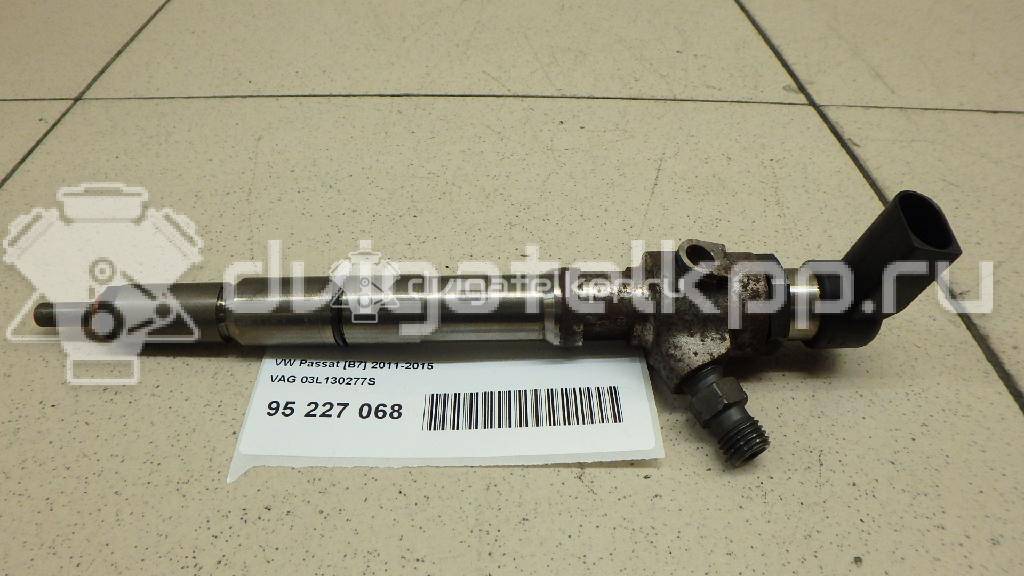 Фото Форсунка дизельная электрическая  03L130277S для Volkswagen Touran / Golf / Passat / Polo / Beetle {forloop.counter}}