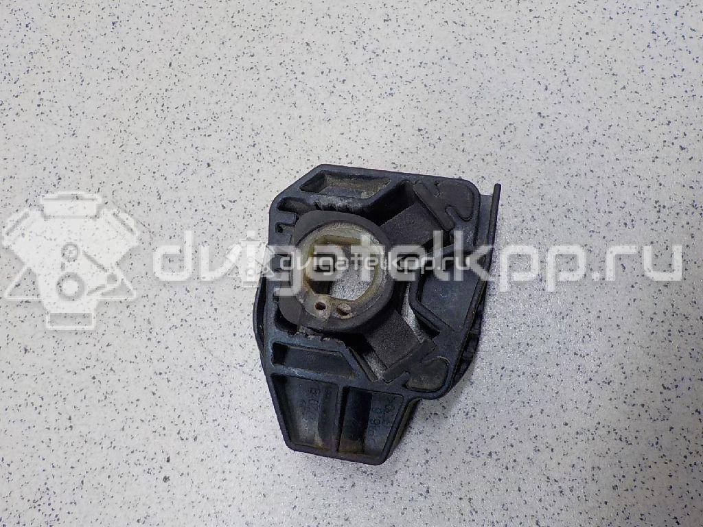 Фото Кронштейн радиатора  6Q0121367A для Volkswagen Fox 5Z1, 5Z3 / Polo / Golf {forloop.counter}}