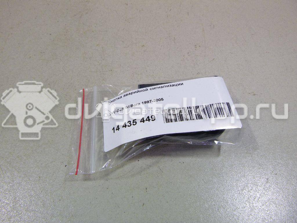 Фото Кнопка аварийной сигнализации  1J0953235J для Volkswagen Bora / Golf {forloop.counter}}