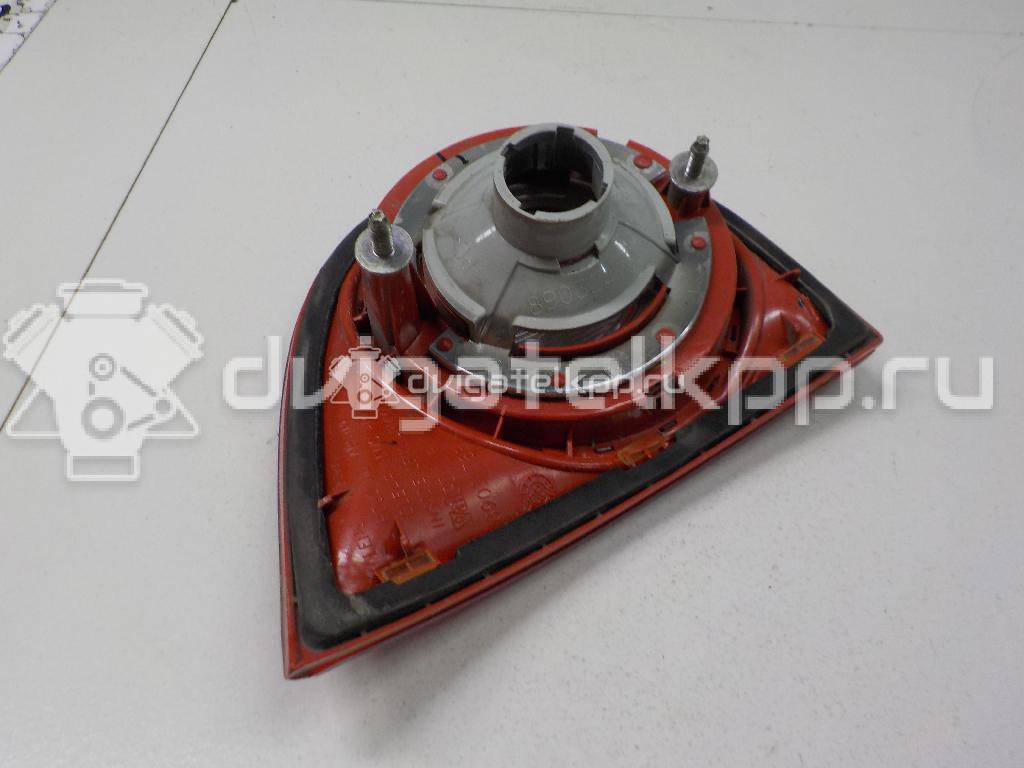 Фото Фонарь задний внутренний правый  1K6945094G для Volkswagen Golf {forloop.counter}}