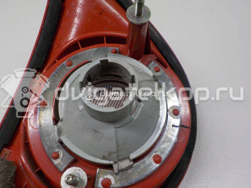 Фото Фонарь задний внутренний правый  1K6945094G для Volkswagen Golf {forloop.counter}}