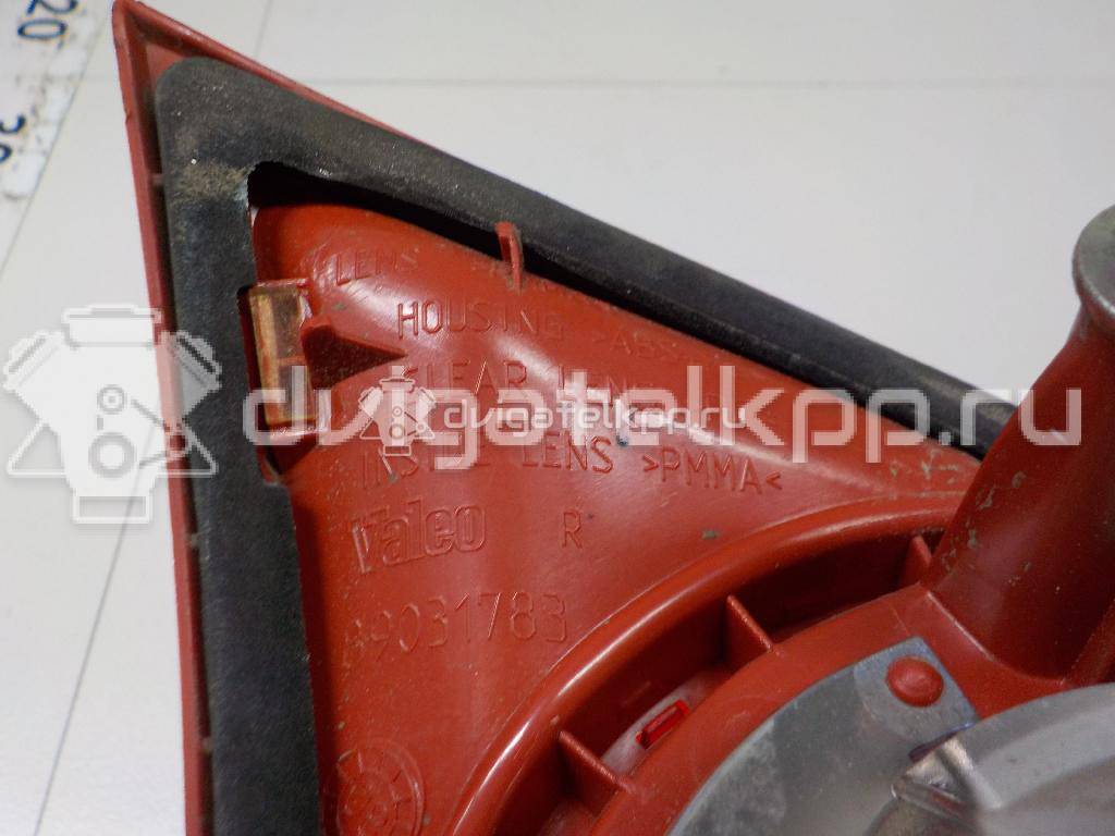 Фото Фонарь задний внутренний правый  1K6945094G для Volkswagen Golf {forloop.counter}}