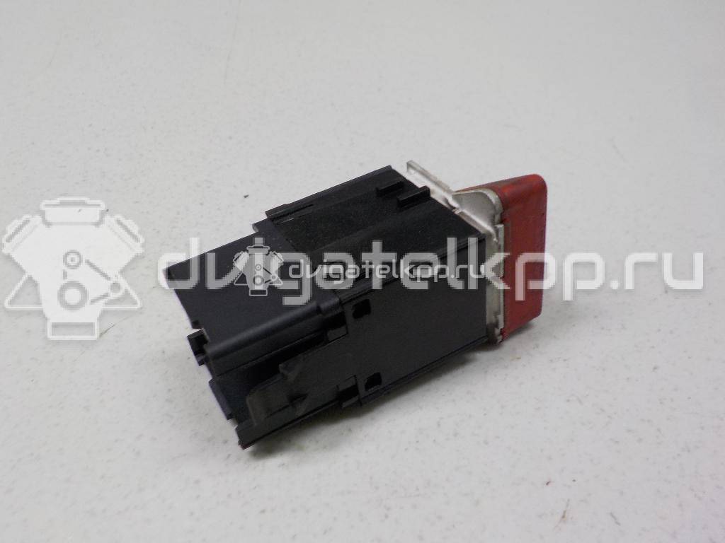 Фото Кнопка аварийной сигнализации  1K0953509A для Volkswagen Jetta / Golf {forloop.counter}}