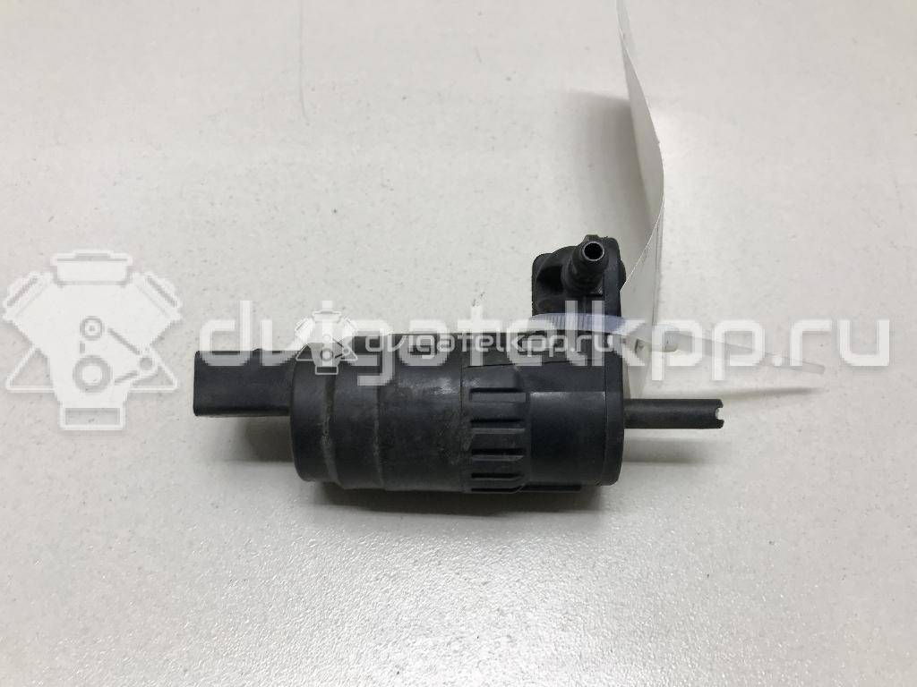 Фото Насос омывателя  1K6955651 для Volkswagen Scirocco / Tiguan / Touran / Up 121, 122, Bl1, Bl2 / Amarok S1B {forloop.counter}}