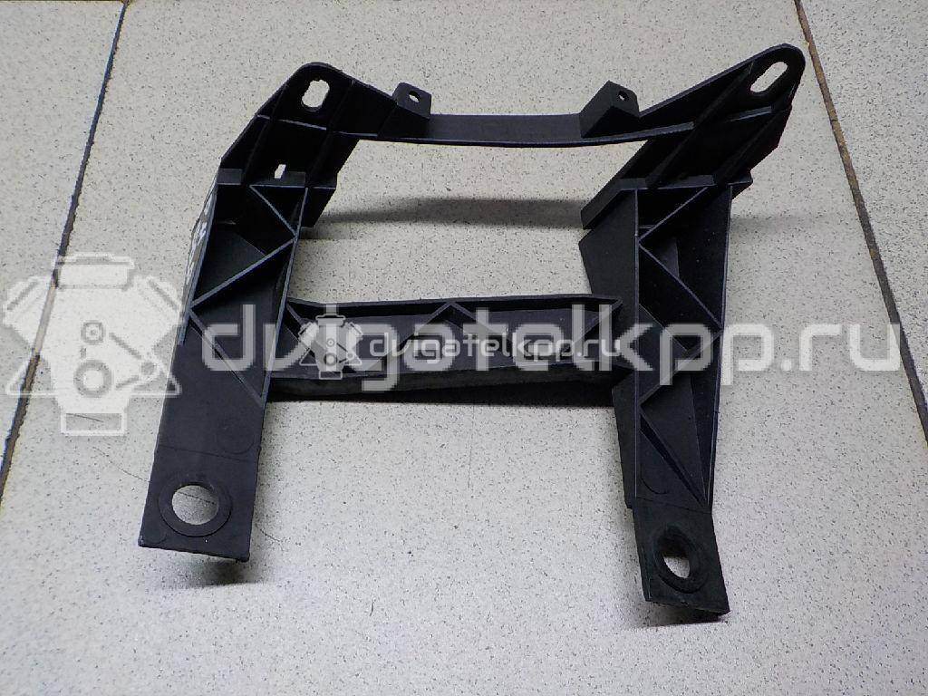 Фото Кронштейн фар правый  7H0941406A для Volkswagen Transporter / Multivan {forloop.counter}}