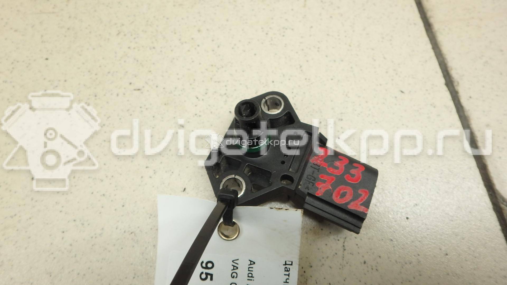 Фото Датчик абсолютного давления  038906051e для Volkswagen Transporter / Multivan {forloop.counter}}