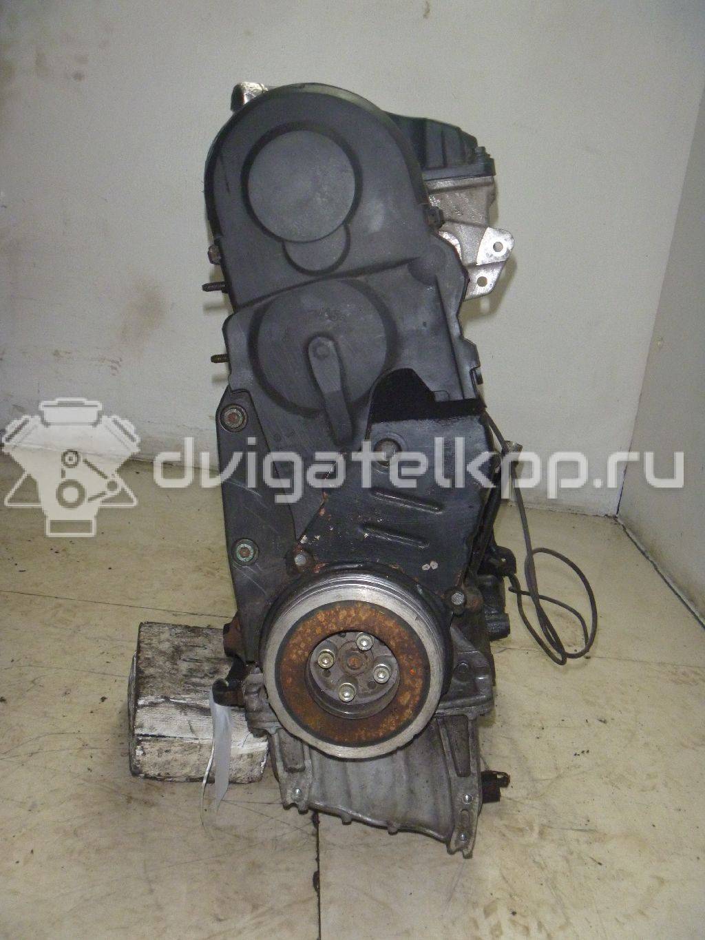 Фото Контрактный (б/у) двигатель AVF для Volkswagen Passat 130 л.с 8V 1.9 л Дизельное топливо 038100040L {forloop.counter}}