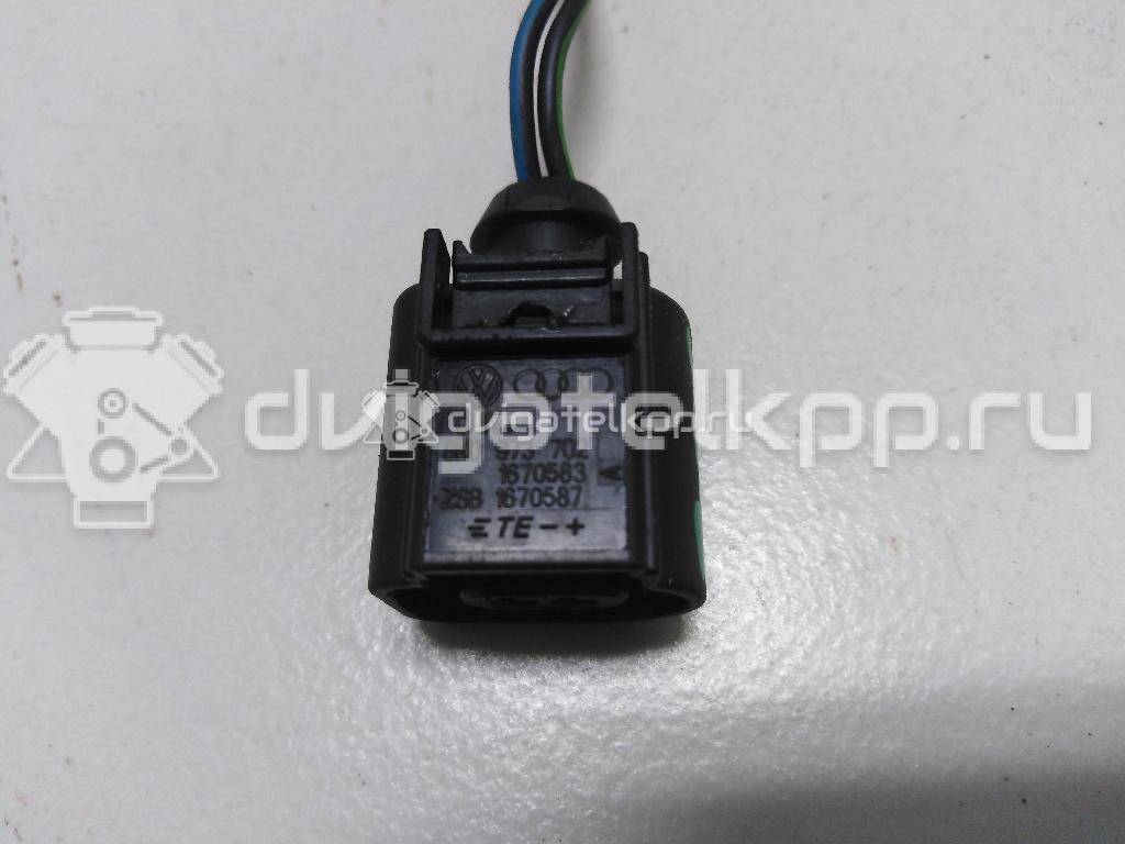 Фото Разъем  8K0973702 для vw Passat [B6] {forloop.counter}}